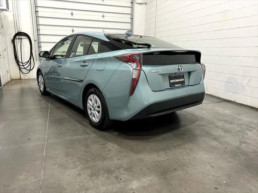 2016 Toyota Prius Two