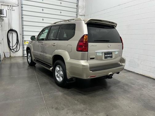 2004 Lexus GX 470 Sport Utility