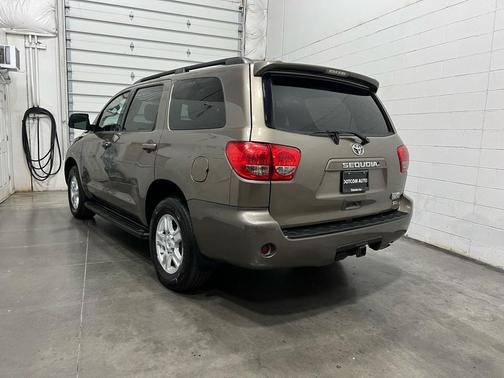 2013 Toyota Sequoia SR5