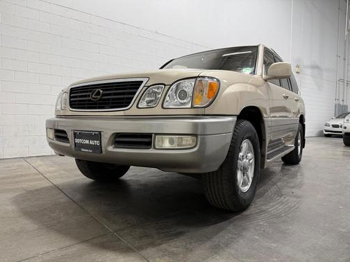 2002 Lexus LX 470 Base
