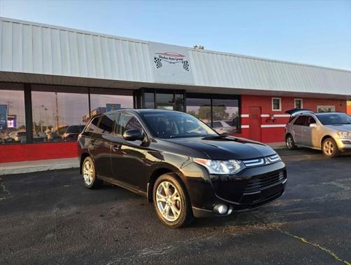 2014 Mitsubishi Outlander SE
