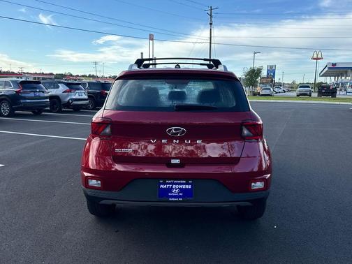 2025 Hyundai VENUE SEL