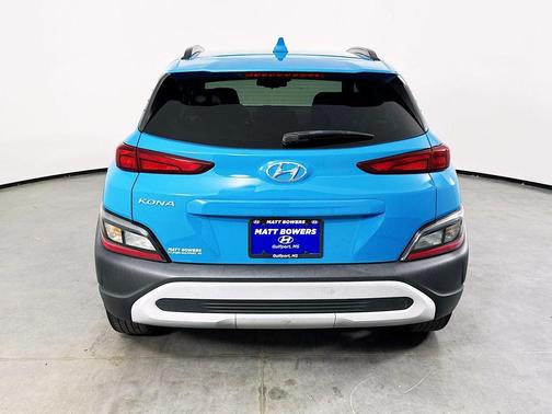2022 Hyundai KONA SEL