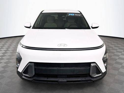 2025 Hyundai KONA SE