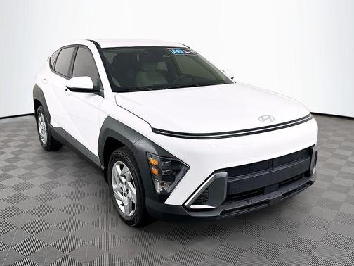 2025 Hyundai KONA SE