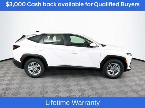 White Pearl 2026 Hyundai TUCSON SE