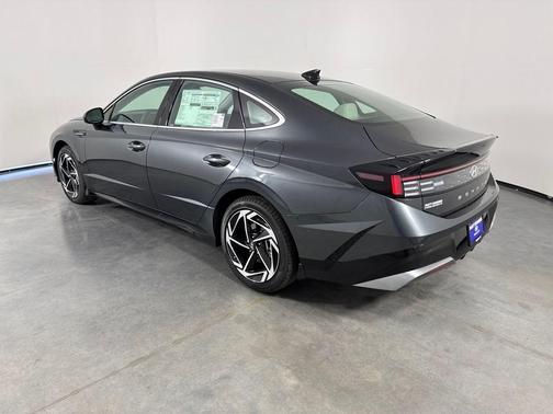 Portofino Gray 2026 Hyundai SONATA SEL Sport