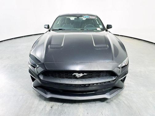 2020 Ford Mustang EcoBoost