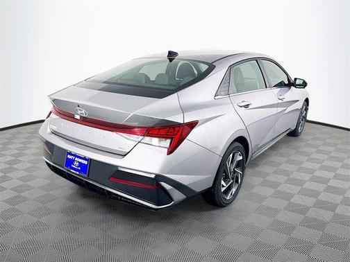 2025 Hyundai ELANTRA HEV Limited