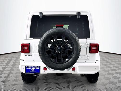 2022 Jeep Wrangler Unlimited Sahara Altitude