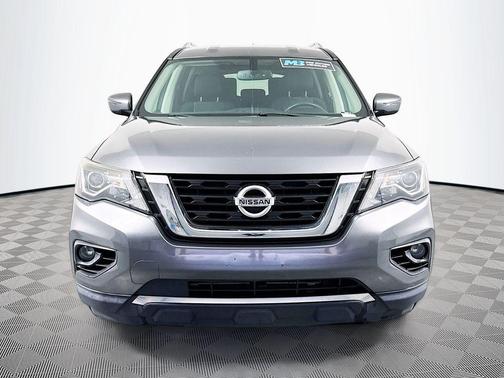 2018 Nissan Pathfinder SV