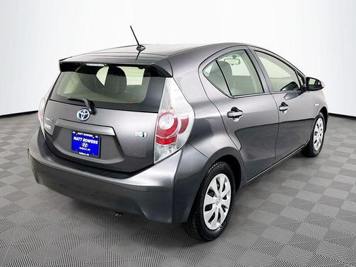 2013 Toyota Prius c 