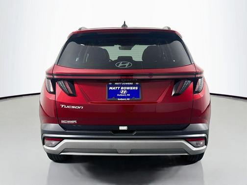 Red 2025 Hyundai TUCSON SEL Convenience