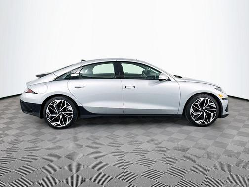 2025 Hyundai IONIQ 6 Limited