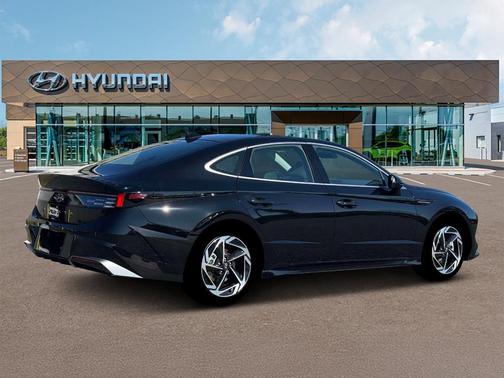 Black 2026 Hyundai SONATA SEL Sport