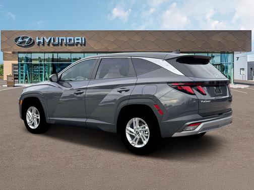 Gray 2026 Hyundai TUCSON SE