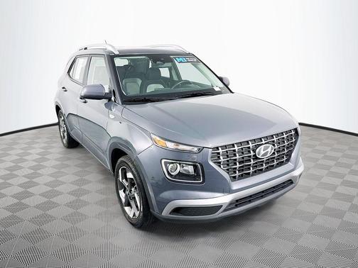 2023 Hyundai VENUE SEL