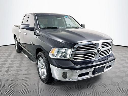 2016 RAM 1500 SLT