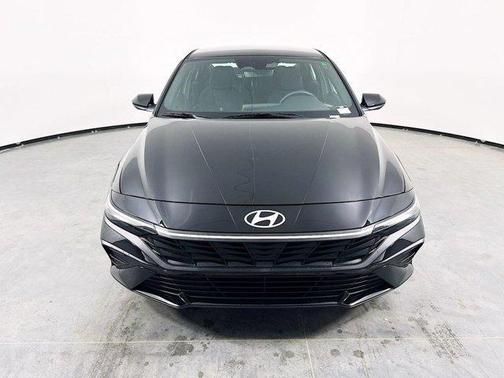 2025 Hyundai ELANTRA HEV SEL Sport