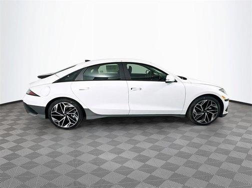 2025 Hyundai IONIQ 6 SEL