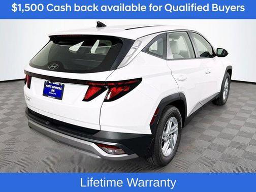 2026 Hyundai TUCSON SE