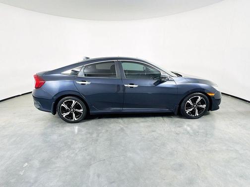 2016 Honda Civic Touring