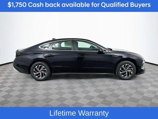 Carbon Blue 2026 Hyundai SONATA Hybrid Blue