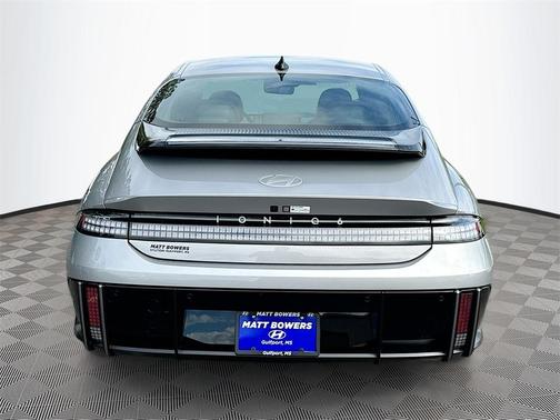 2025 Hyundai IONIQ 6 SE Standard Range