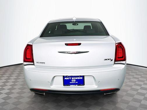2023 Chrysler 300 S