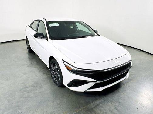 2025 Hyundai ELANTRA HEV SEL Sport
