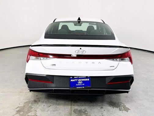 2025 Hyundai ELANTRA HEV SEL Sport