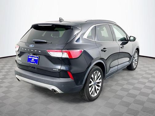 2021 Ford Escape Titanium Hybrid