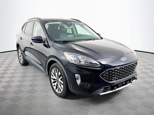 2021 Ford Escape Titanium Hybrid