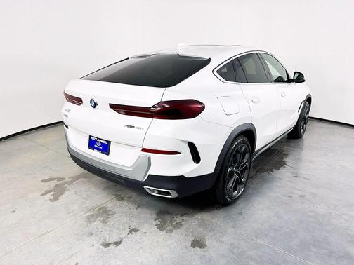 2021 BMW X6 sDrive40i