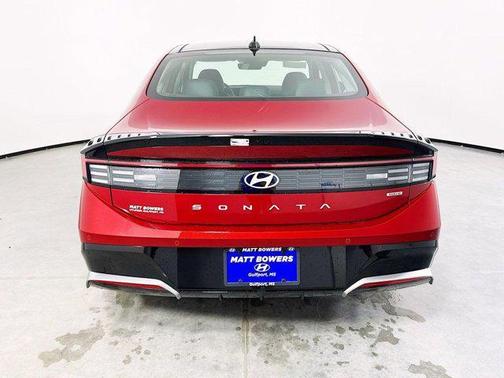 2025 Hyundai SONATA Hybrid Limited