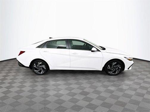 2025 Hyundai ELANTRA HEV Limited