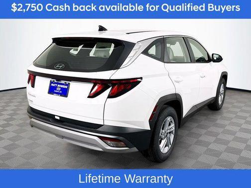 2026 Hyundai TUCSON SE