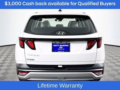 White Pearl 2026 Hyundai TUCSON SE