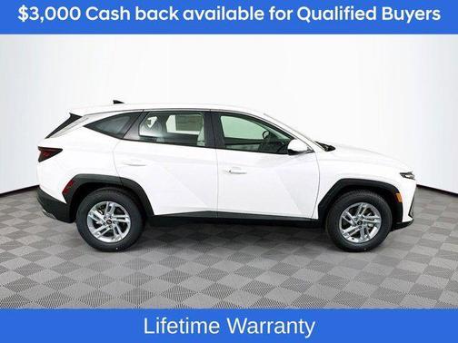 White Pearl 2026 Hyundai TUCSON SE
