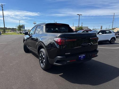 2025 Hyundai SANTA CRUZ SEL Activity