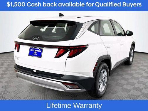 2026 Hyundai TUCSON SE