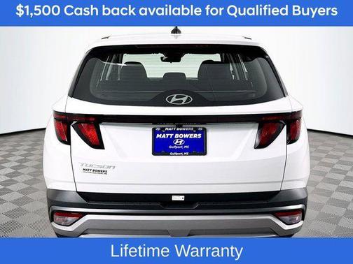 2026 Hyundai TUCSON SE