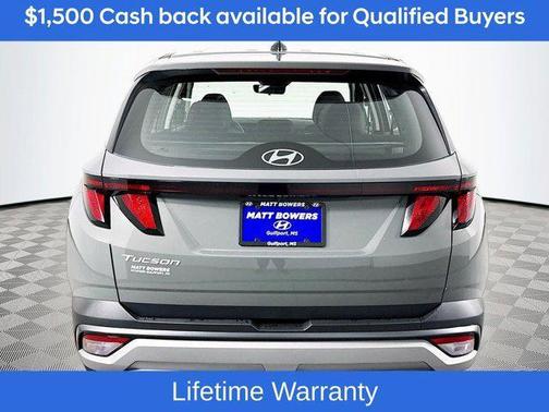 2026 Hyundai TUCSON SE