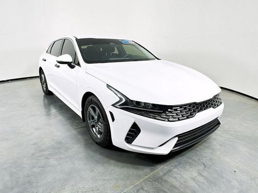 2022 Kia K5 LXS