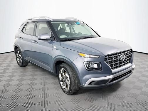 2024 Hyundai VENUE SEL