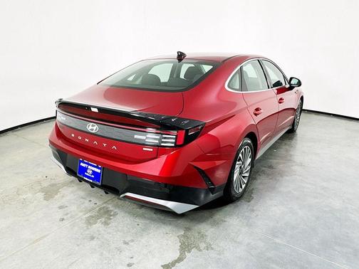 2024 Hyundai SONATA Hybrid SEL