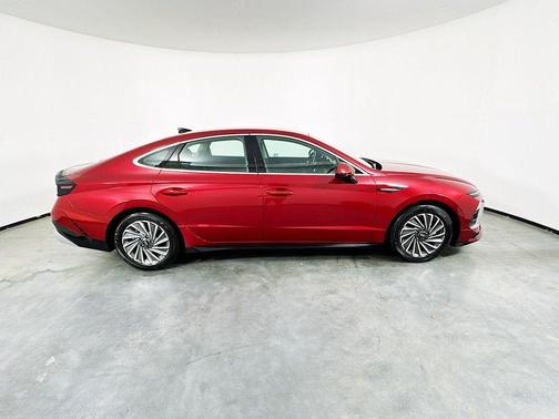2024 Hyundai SONATA Hybrid SEL