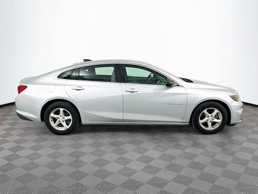 2017 Chevrolet Malibu 1LS
