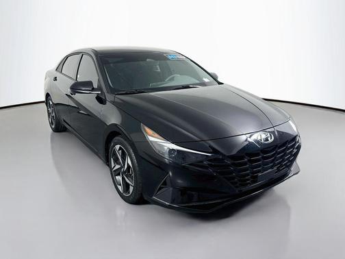 Phantom Black 2023 Hyundai ELANTRA SEL