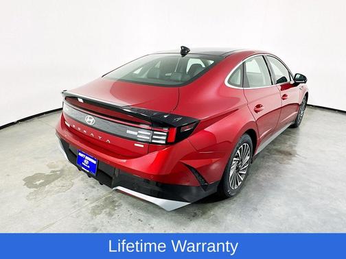 2025 Hyundai SONATA Hybrid Limited